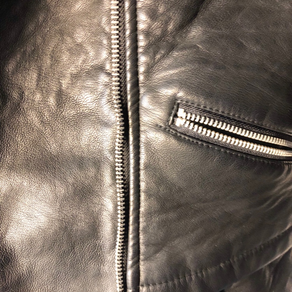 Leather jacket! - Picture 2 of 5